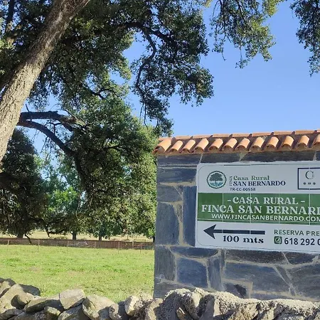 Casa Rural Finca San Bernardo 3 Estrellas Montehermoso Extérieur photo